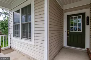 8406 Mountain Larkspur Dr Dr, Lorton, VA 22079 - Photo 4