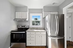 6146 Strasburg Dr, Centreville, VA 20121 - Photo 16