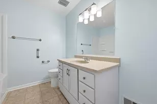 6146 Strasburg Dr, Centreville, VA 20121 - Photo 34