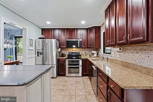 9913 Kingsbridge Dr, Fairfax, VA 22031 - Photo 12