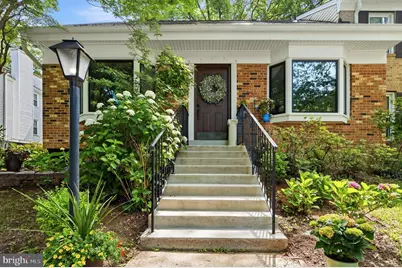 9913 Kingsbridge Drive, Fairfax, VA 22031 - Photo 2