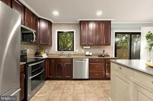 9913 Kingsbridge Dr, Fairfax, VA 22031 - Photo 18