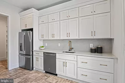 901 Echols Street SE, Vienna, VA 22180 - Photo 6
