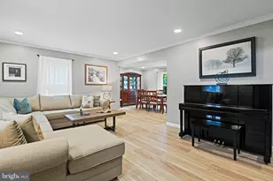 13300 Tuckaway Dr, Fairfax, VA 22033 - Photo 6