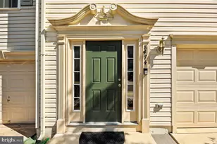 8474 Hallie Rose St, Alexandria, VA 22309 - Photo 2