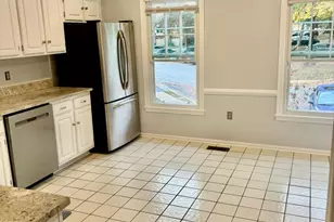 6803 Wild Rose Ct, Springfield, VA 22152 - Photo 10