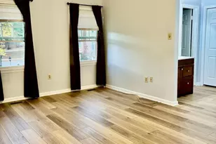 6803 Wild Rose Ct, Springfield, VA 22152 - Photo 4