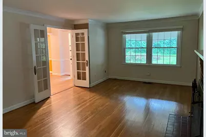 [Address not provided], Vienna, VA 22181 - Photo 8