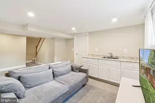 7412 Farnum St, Springfield, VA 22151 - Photo 16