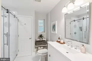7412 Farnum St, Springfield, VA 22151 - Photo 14