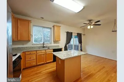 13030 Park Crescent Circle, Herndon, VA 20171 - Photo 8