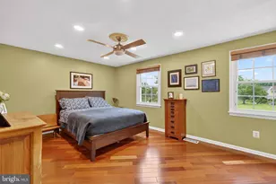 6415 Birchleigh Cir, Alexandria, VA 22315 - Photo 18