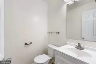 6117 Martins Landing Ct, Burke, VA 22015 - Photo 18