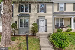 6117 Martins Landing Ct, Burke, VA 22015 - Photo 4