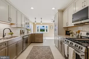 8100 Ellet Rd, Springfield, VA 22151 - Photo 16