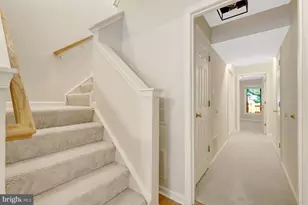 14256 Glade Spring Dr, Centreville, VA 20121 - Photo 12