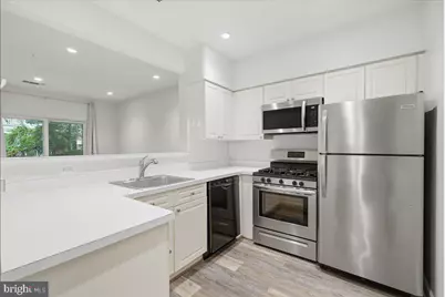 12915 Alton Square #113, Herndon, VA 20170 - Photo 2