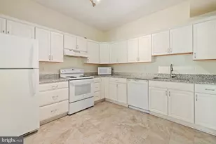 2116 Green Watch Way, Reston, VA 20191 - Photo 10