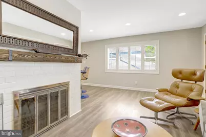 6616 Braddock, Annandale, VA 22003 - Photo 8