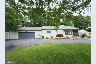 6616 Braddock, Annandale, VA 22003 - Photo 2