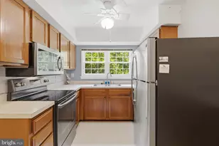 7761 Inversham Dr, Falls Church, VA 22042 - Photo 10