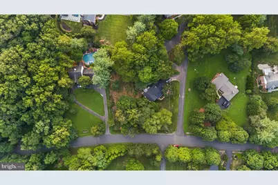 210 Falcon Ridge Road, Great Falls, VA 22066 - Photo 8