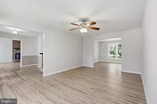 13603 Haverford Ct, Chantilly, VA 20151 - Photo 10
