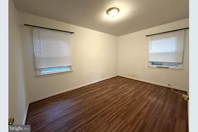 7525 Magarity Road, Falls Church, VA 22043 - Photo 8