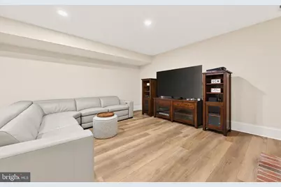 9860 Palace Green Way, Vienna, VA 22181 - Photo 50