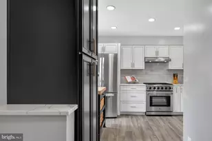 6074 Kestner Cir, Alexandria, VA 22315 - Photo 10