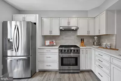 6074 Kestner Circle, Alexandria, VA 22315 - Photo 6