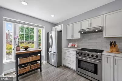 6074 Kestner Circle, Alexandria, VA 22315 - Photo 8