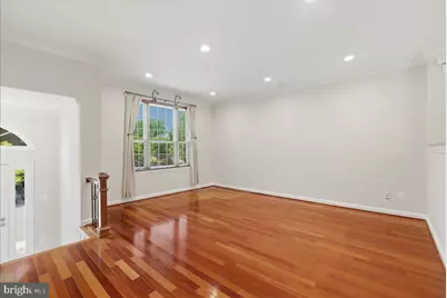 1433 McLean Mews Court, McLean, VA 22101 - Photo 4