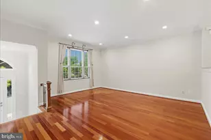1433 McLean Mews Ct, McLean, VA 22101 - Photo 4