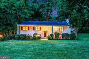 1521 Forest Villa Ln, McLean, VA 22101 - Photo 2