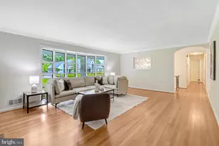 1521 Forest Villa Ln, McLean, VA 22101 - Photo 8