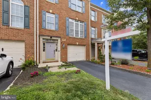13554 Lavender Mist Ln, Centreville, VA 20120 - Photo 2