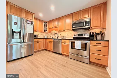 5968 Clerkenwell Court, Burke, VA 22015 - Photo 4
