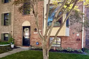 5968 Clerkenwell Ct, Burke, VA 22015 - Photo 1