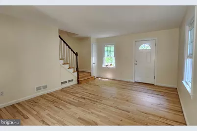 5820 Biscayne Drive, Alexandria, VA 22303 - Photo 2