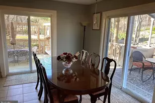 11696 Fox Glen Dr, Oakton, VA 22124 - Photo 10