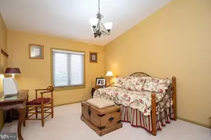 11696 Fox Glen Dr, Oakton, VA 22124 - Photo 28
