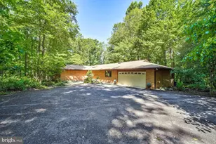 2026 Hunter Mill Rd, Vienna, VA 22181 - Photo 2