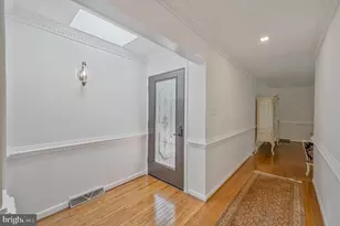 2026 Hunter Mill Rd, Vienna, VA 22181 - Photo 4