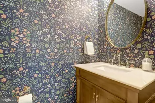 4305 Sheridans Point Ct, Alexandria, VA 22309 - Photo 22