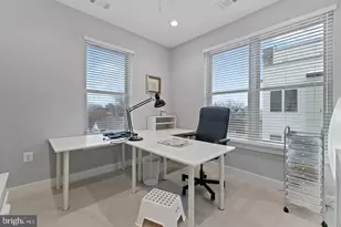 113 Dyer Ct, Herndon, VA 20170 - Photo 34