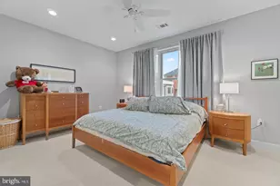 113 Dyer Ct, Herndon, VA 20170 - Photo 24