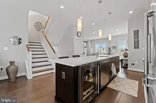 113 Dyer Ct, Herndon, VA 20170 - Photo 14