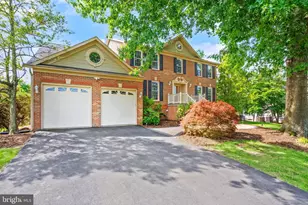 15445 Martins Hundred Dr, Centreville, VA 20120 - Photo 2