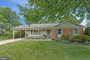 8322 Briar Creek Dr, Annandale, VA 22003 - Photo 1